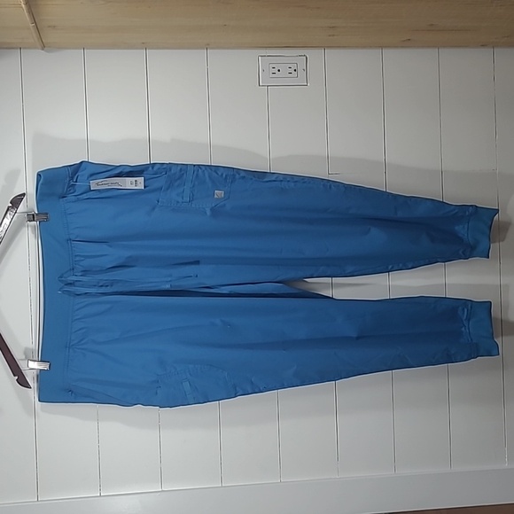 NWT Butter-soft Scrub Pants Women's sz 2XL Blue 5 Pocket Cargo Scrub Pants - Picture 2 of 10